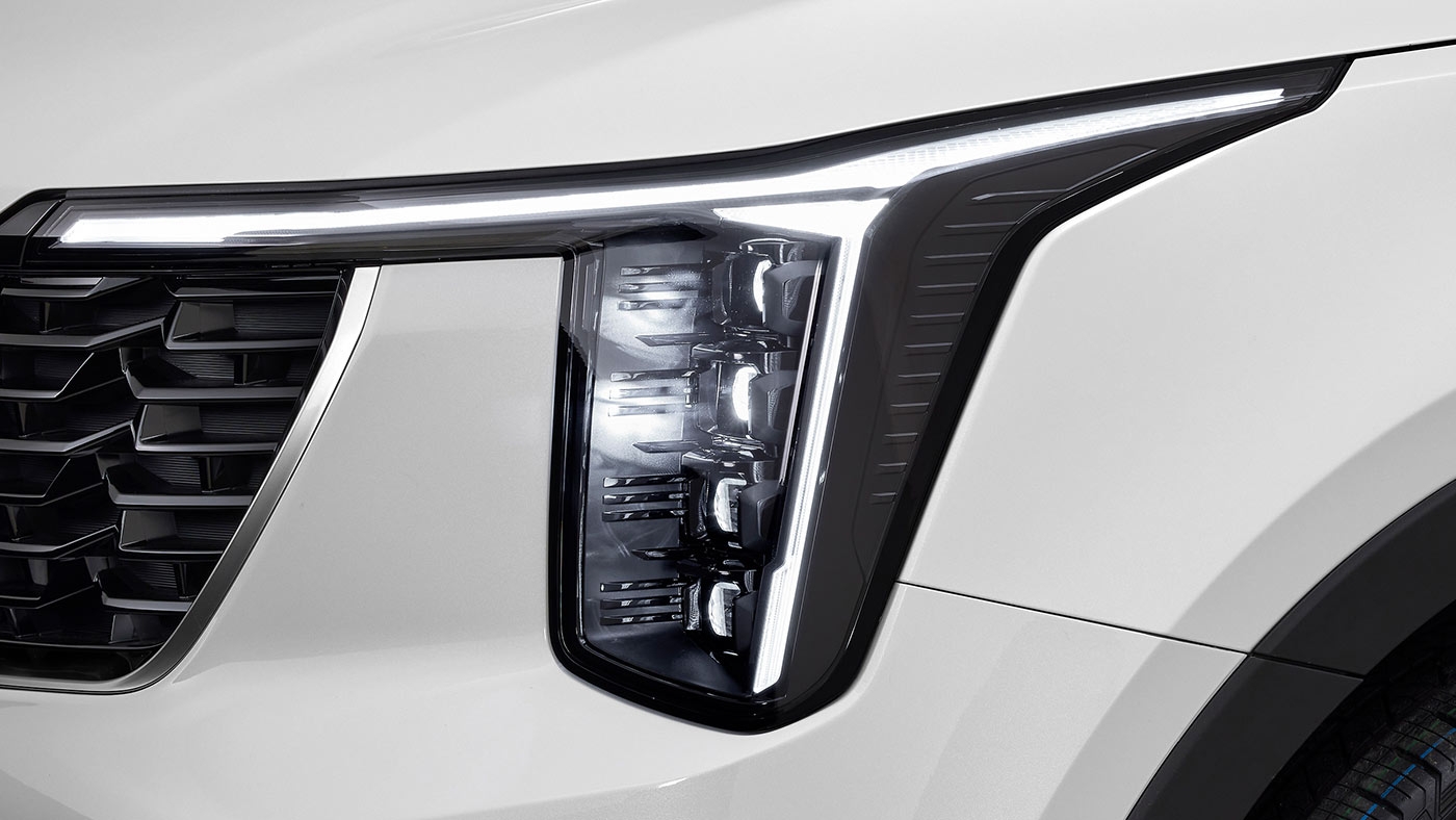 phare redessiné du Kia Sorento 2025.