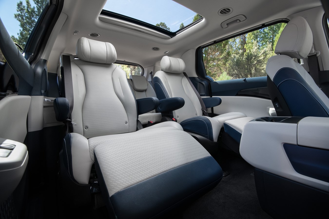 VDP-KIA-CARNIVAL-HYBRIDE-2026_SIEGES